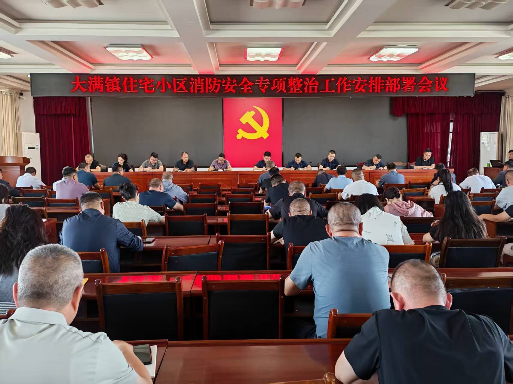 甘州区大满镇：深化住宅小区消防安全专项整治 全力筑牢居民安全屏障